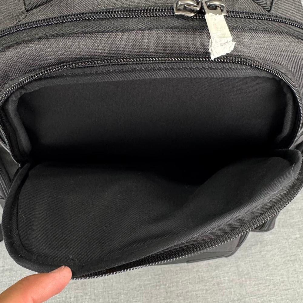Employee Issued Los Angeles Lakers Brooks Brothers Grant Backpack New Never Used - Picture 12 of 16